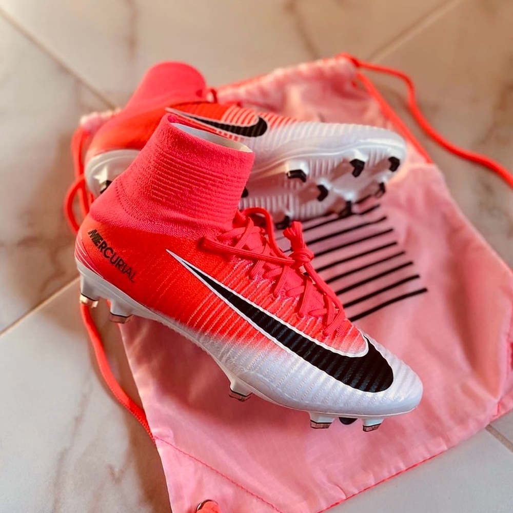 Nike mercurial Superfly V soccer cleats